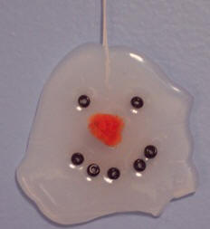 melted snowman ornament from hot glue